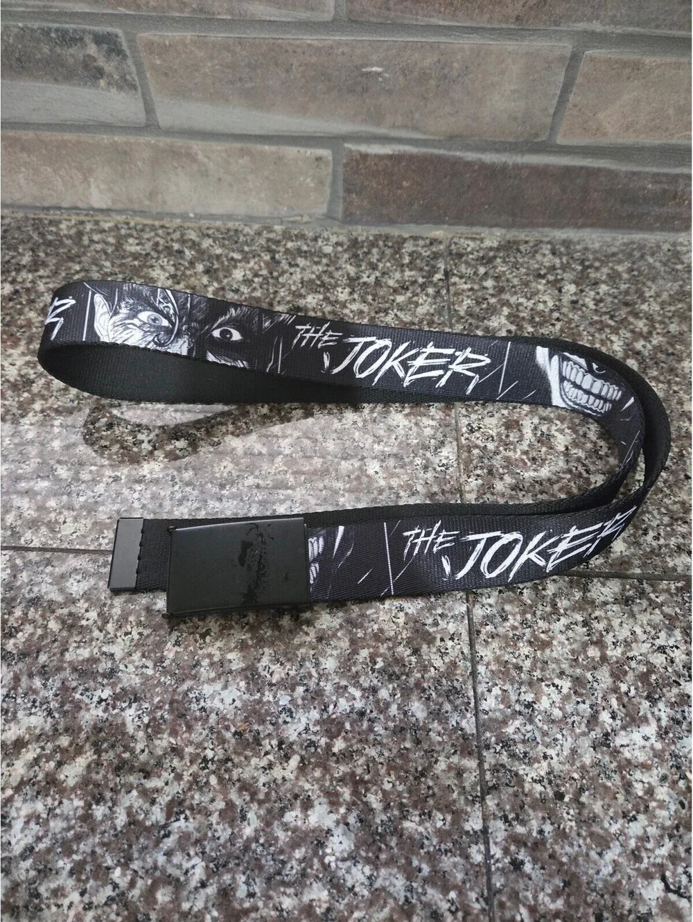 DC Comics The Joker Smiling Eyes Sketch Web Belt